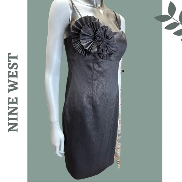 Nine West Mini Dress Grey Gold Spaghetti
Strap Rosette Flower Detail Size 6 - Picture 4 of 8